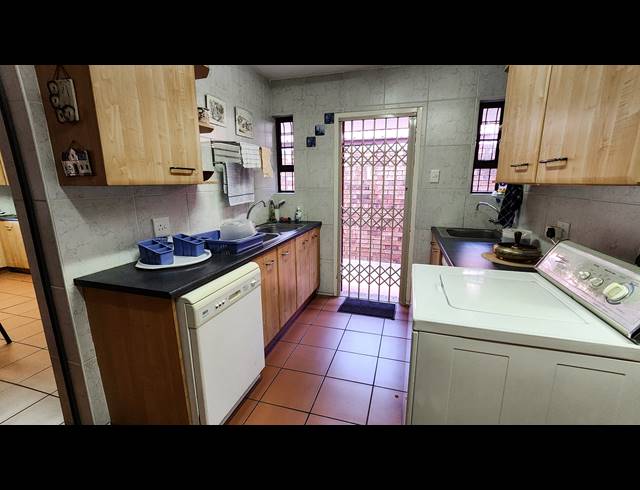 3 BEDROOM HOUSE FOR SALE IN SASOLBURG EXT 4